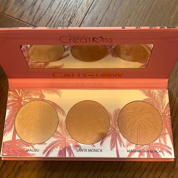 Beauty Creations Cali Glow Bronze & Shimmer Palette - Picture 2 of 3